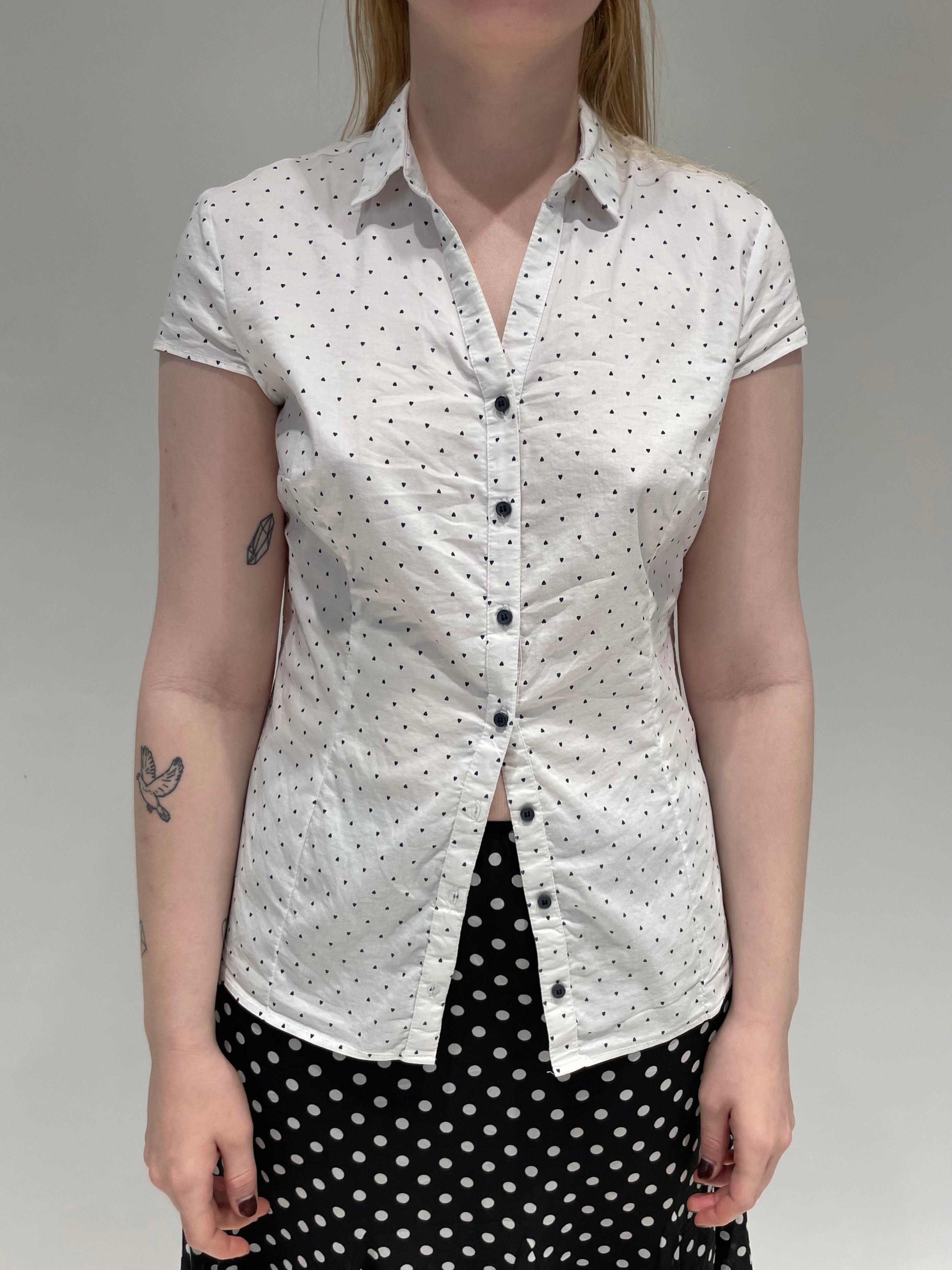 Lyhythihainen kauluspaita