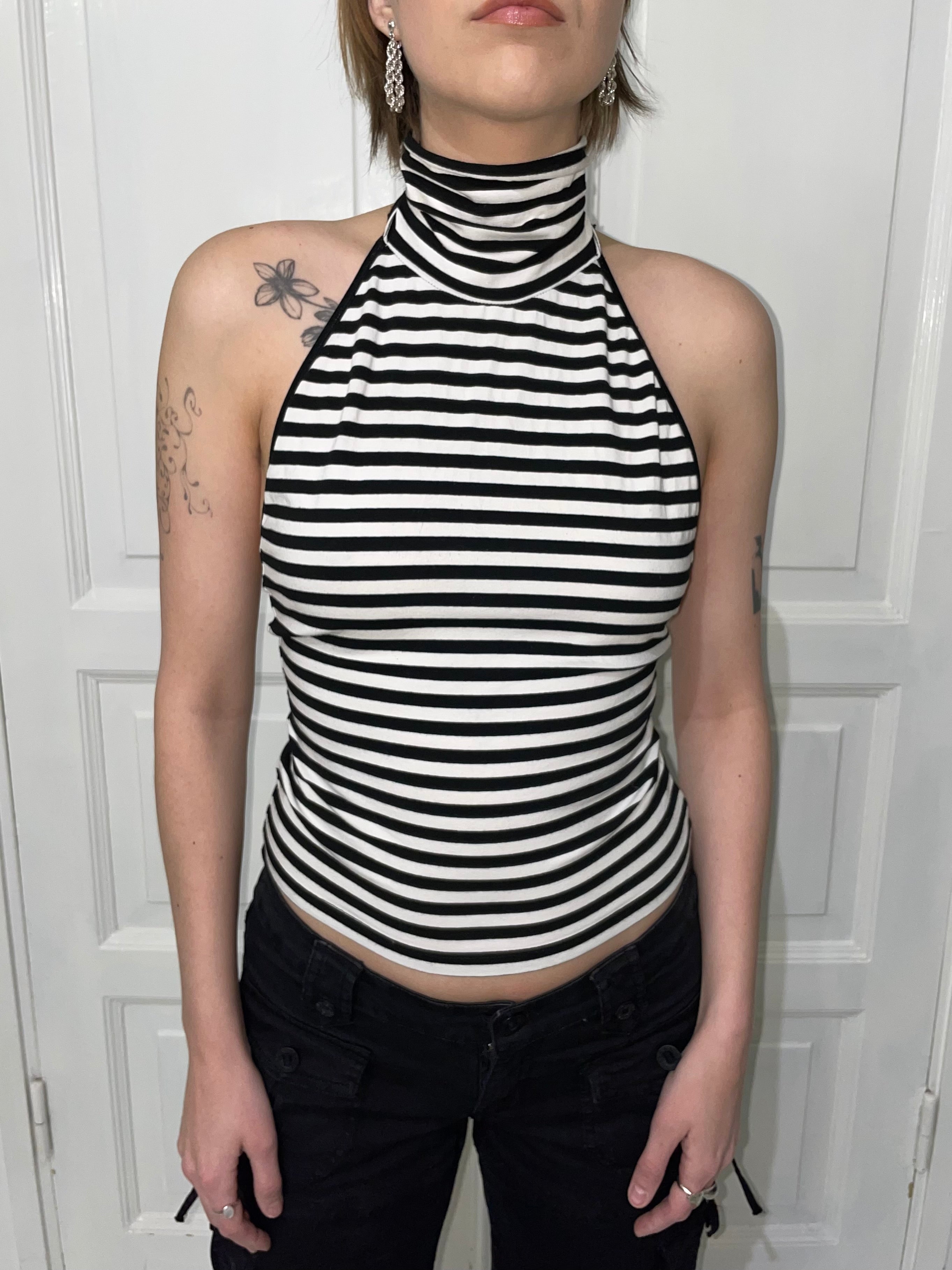 Raidallinen turtleneck toppi