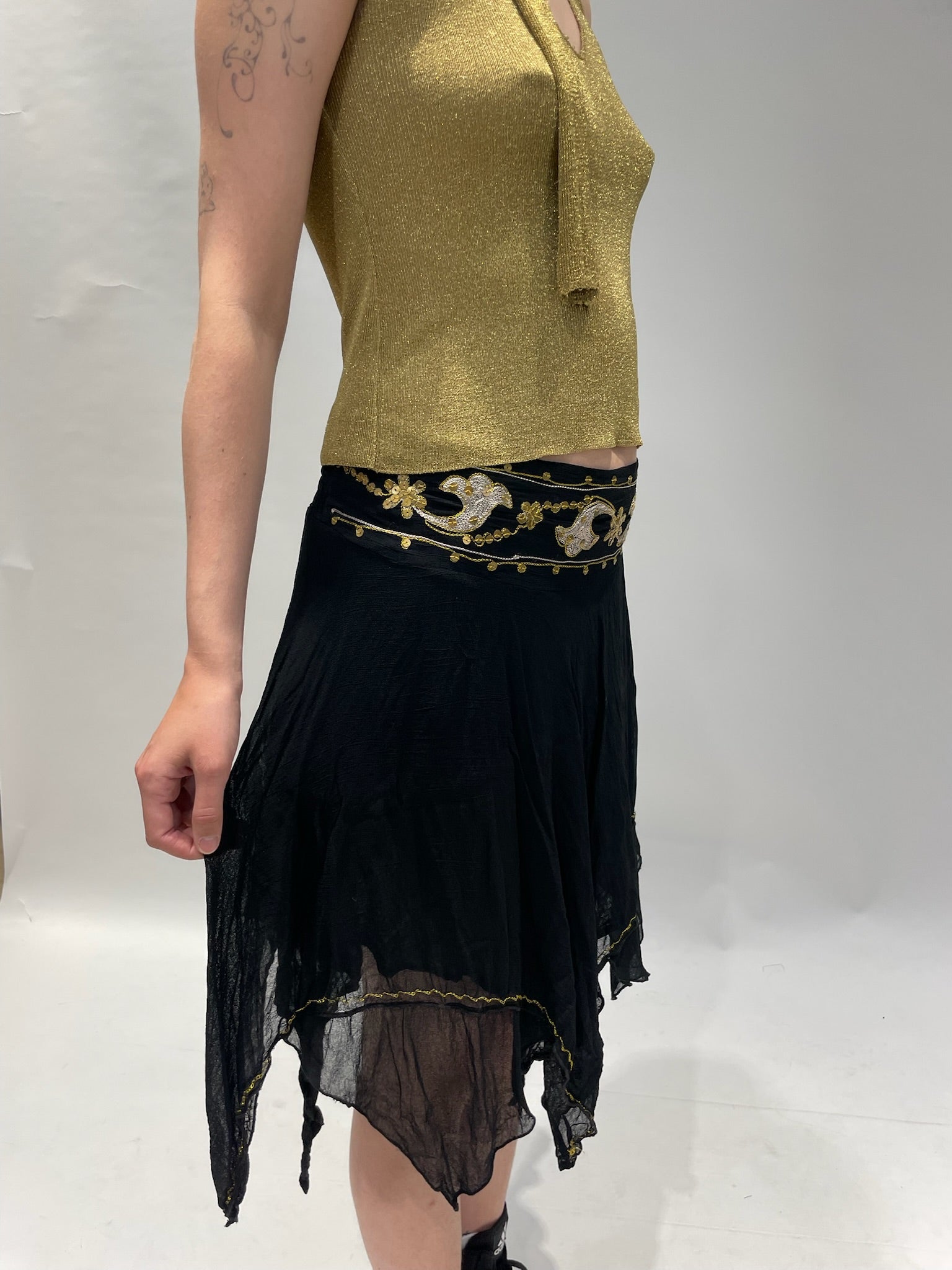 Epäsymmetrinen hame