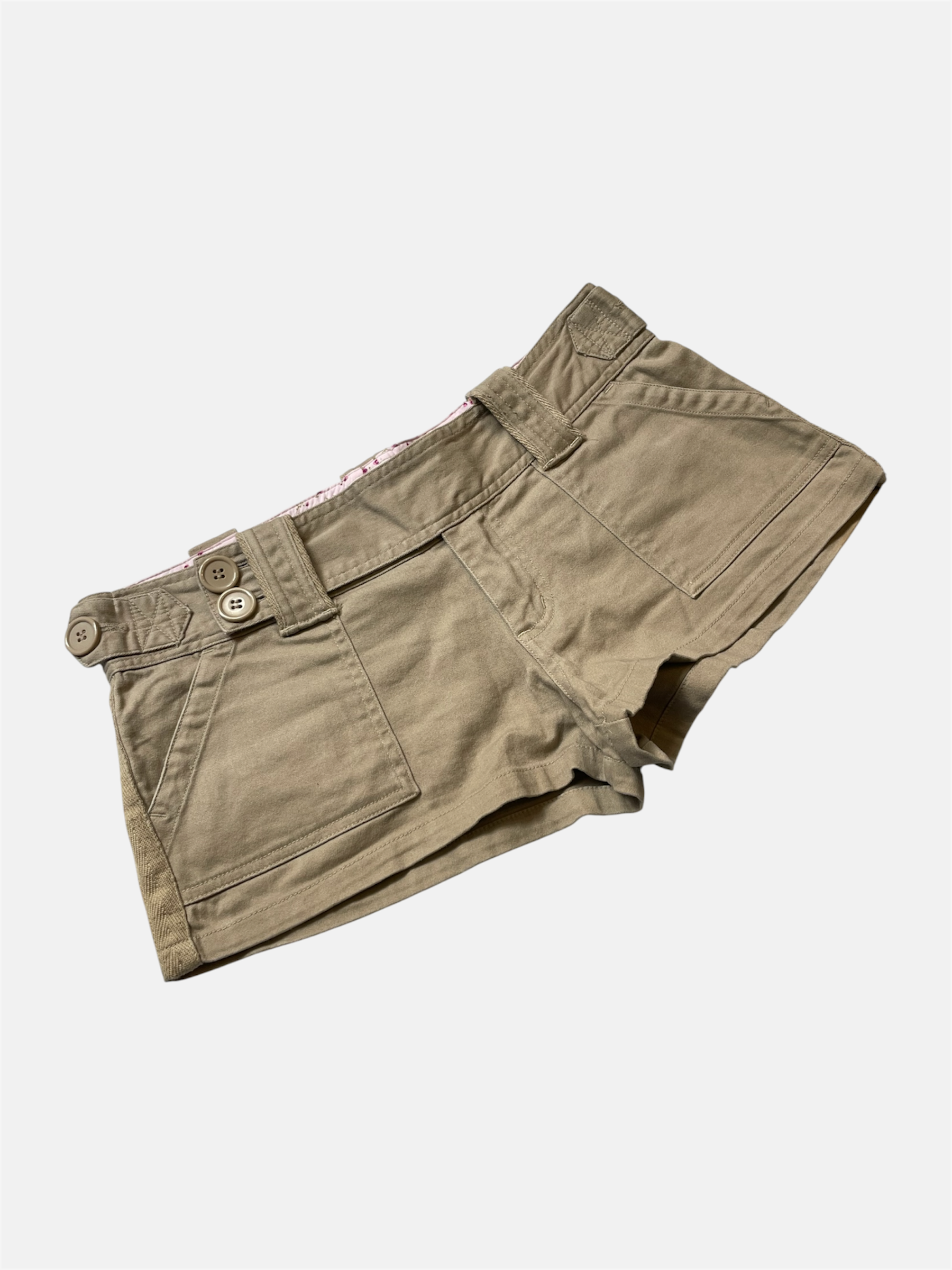 Beiget minishortsit