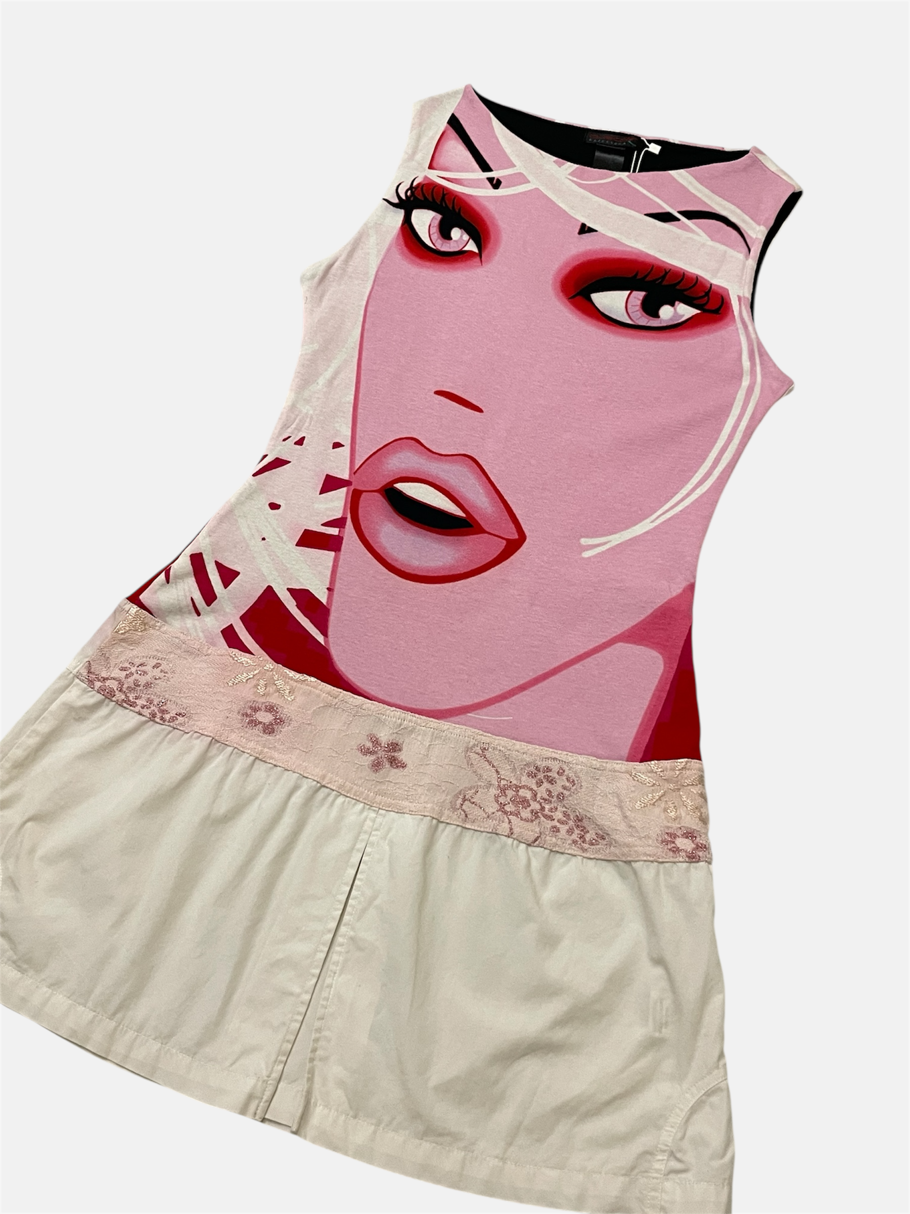 Custo Barcelona graafinen mekko