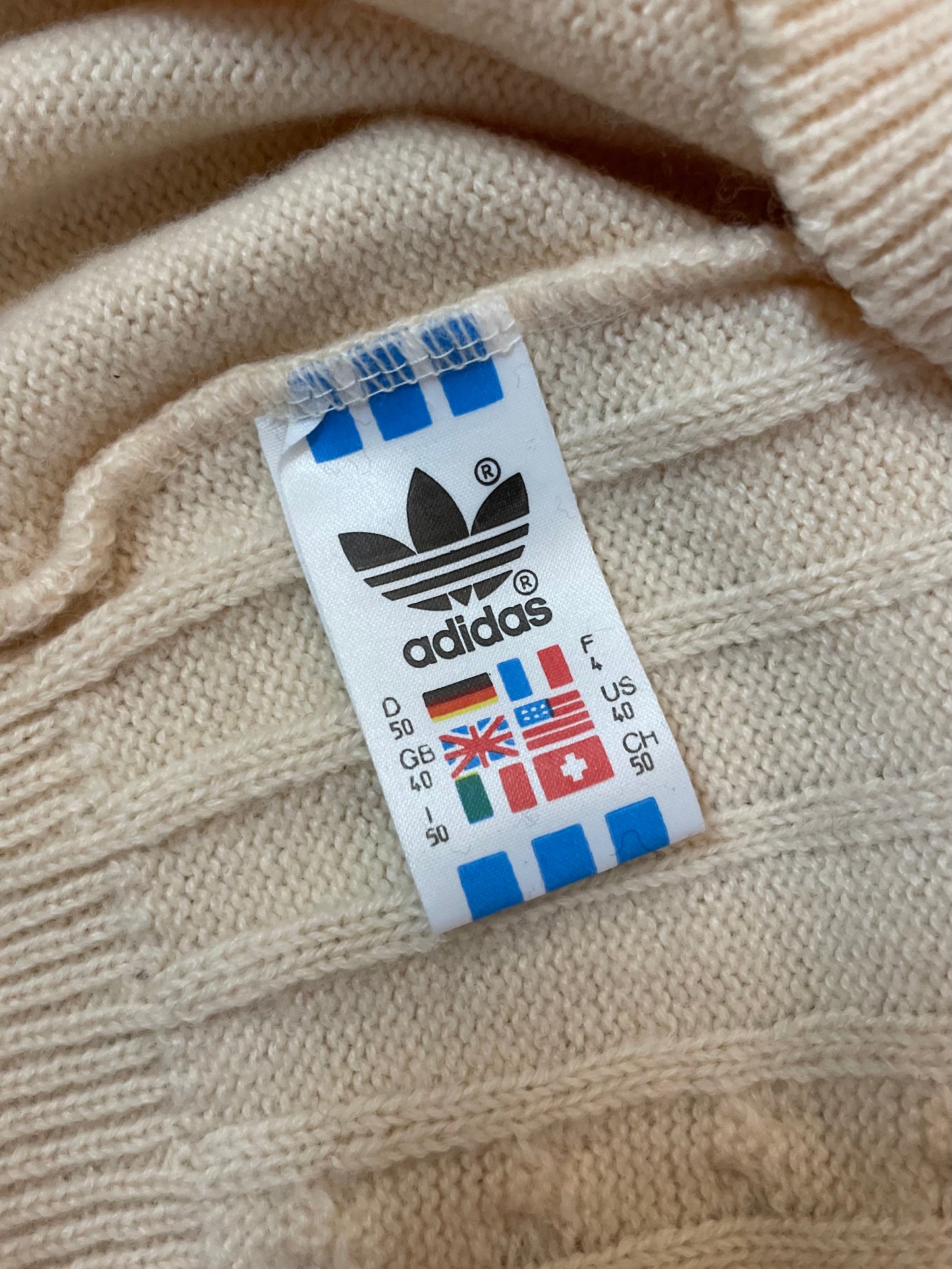 Adidas vintage neule